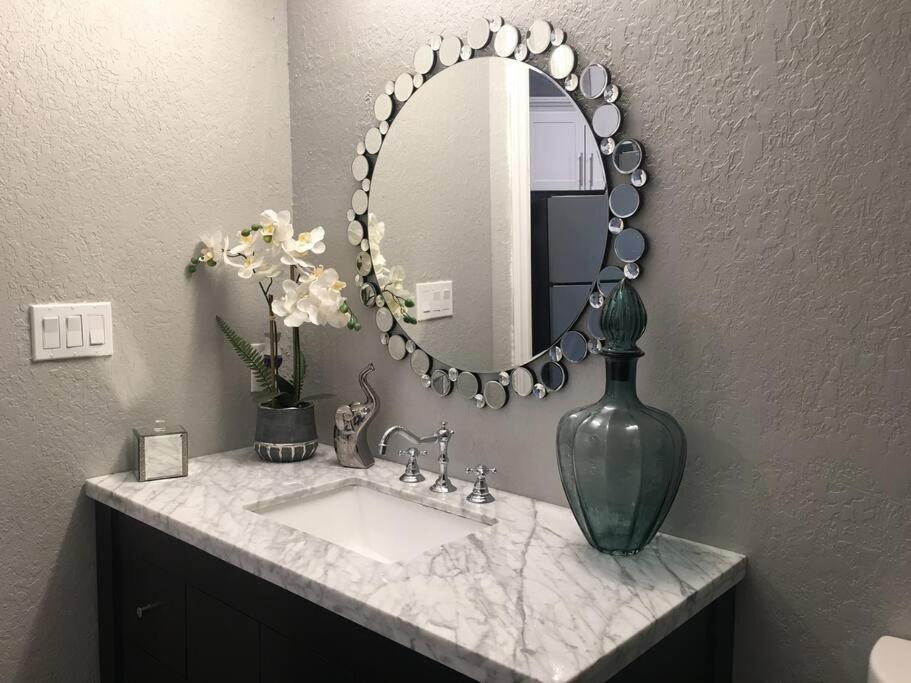 坦帕Chic Pad In Center Of Seminole Heights-322公寓 外观 照片